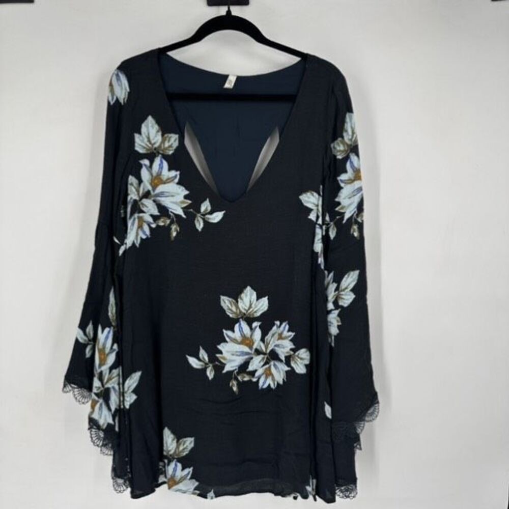 Free People‎ Wanderer Mini Dress Charcoal Floral Bell Sleeve As Seen On TV Small - Picture 3 of 15